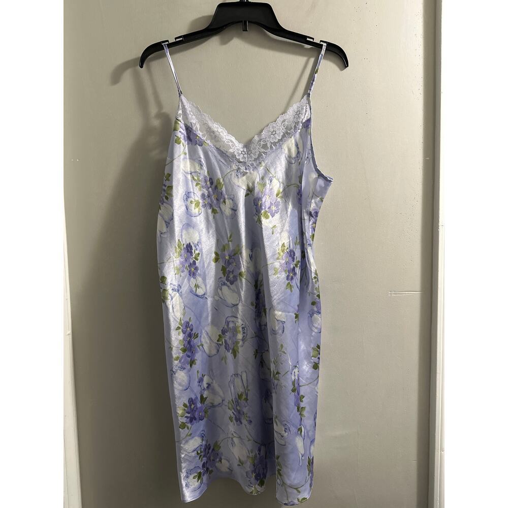 🔴lilac purple floral slip dress with lace trim
